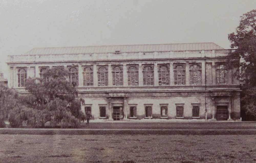 Wren Library (exterior)