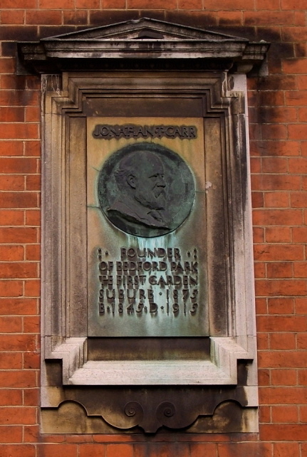 Memorial to Jonathan Carr