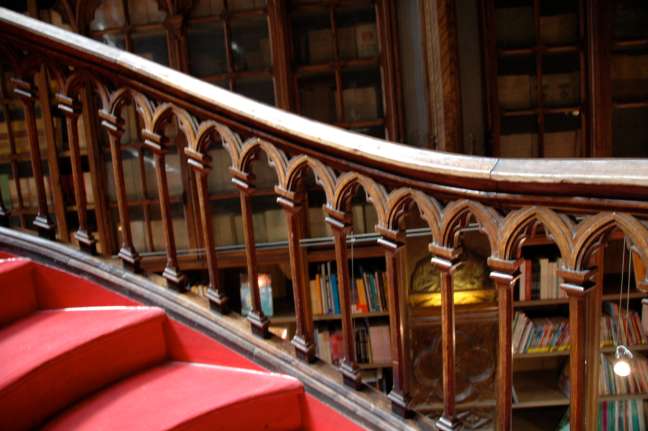 Gothic arched staircase railing, Livraria Chardron, 144 Rua das Carmelitas, Porto, Portugal