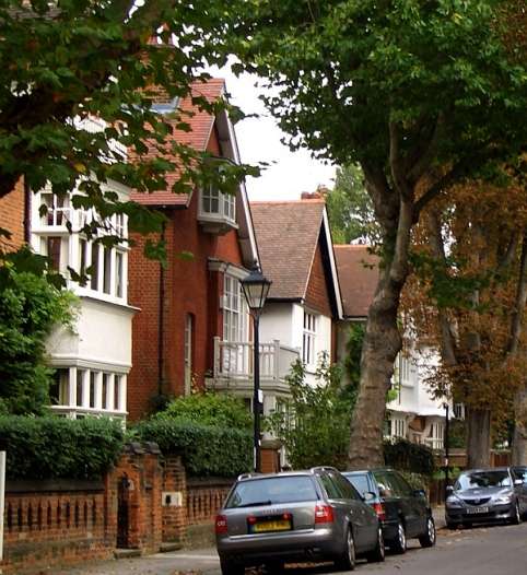 A road in Bedford Park